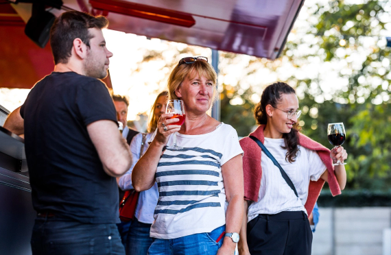 Food on tour mobiele foodtruck drinks on tour drankje