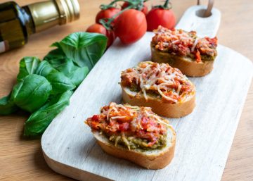 bruschetta Walk and roll mobiele foodtruck walking dinner food on tour