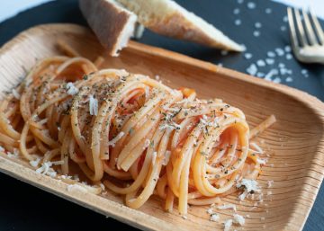Walk and roll pasta mobiele foodtruck walking dinner spaghetti food on tour